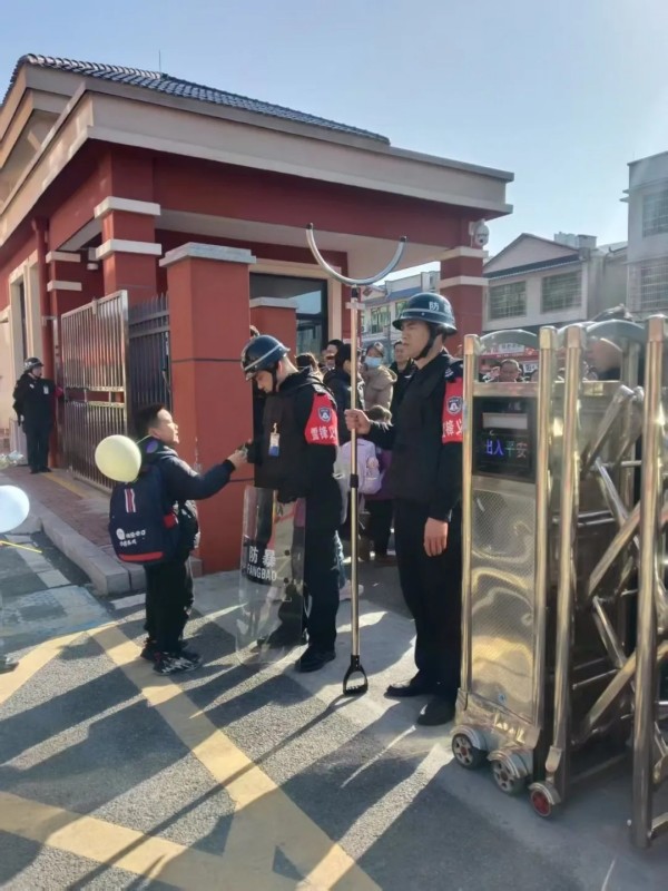 長沙紅光保安服務(wù)有限公司,長沙安保服務(wù),長沙安全服務(wù),長沙非武裝押運(yùn),勞務(wù)派遣服務(wù)